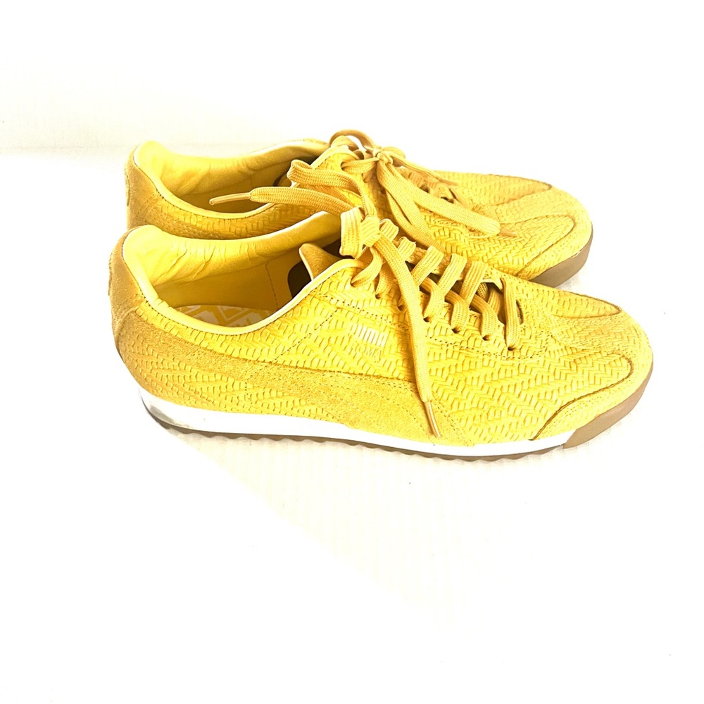 Puma Sneakers